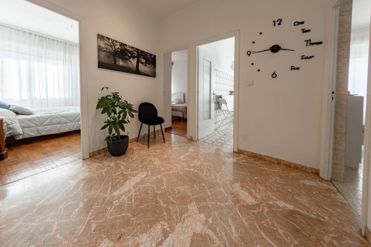 H11 Lux Ariston Sanremo - Centro Exterior foto